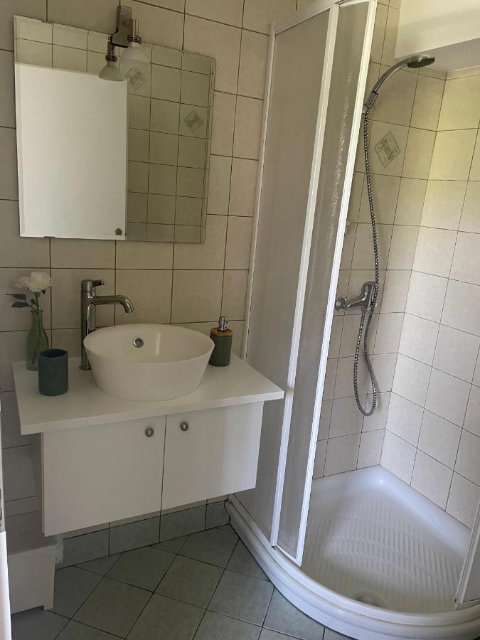 Studio Apartment Ta5Ek جيسينيس المظهر الخارجي الصورة