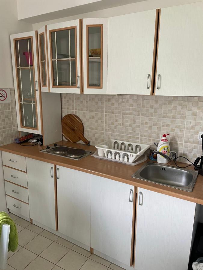 Studio Apartment Ta5Ek جيسينيس المظهر الخارجي الصورة