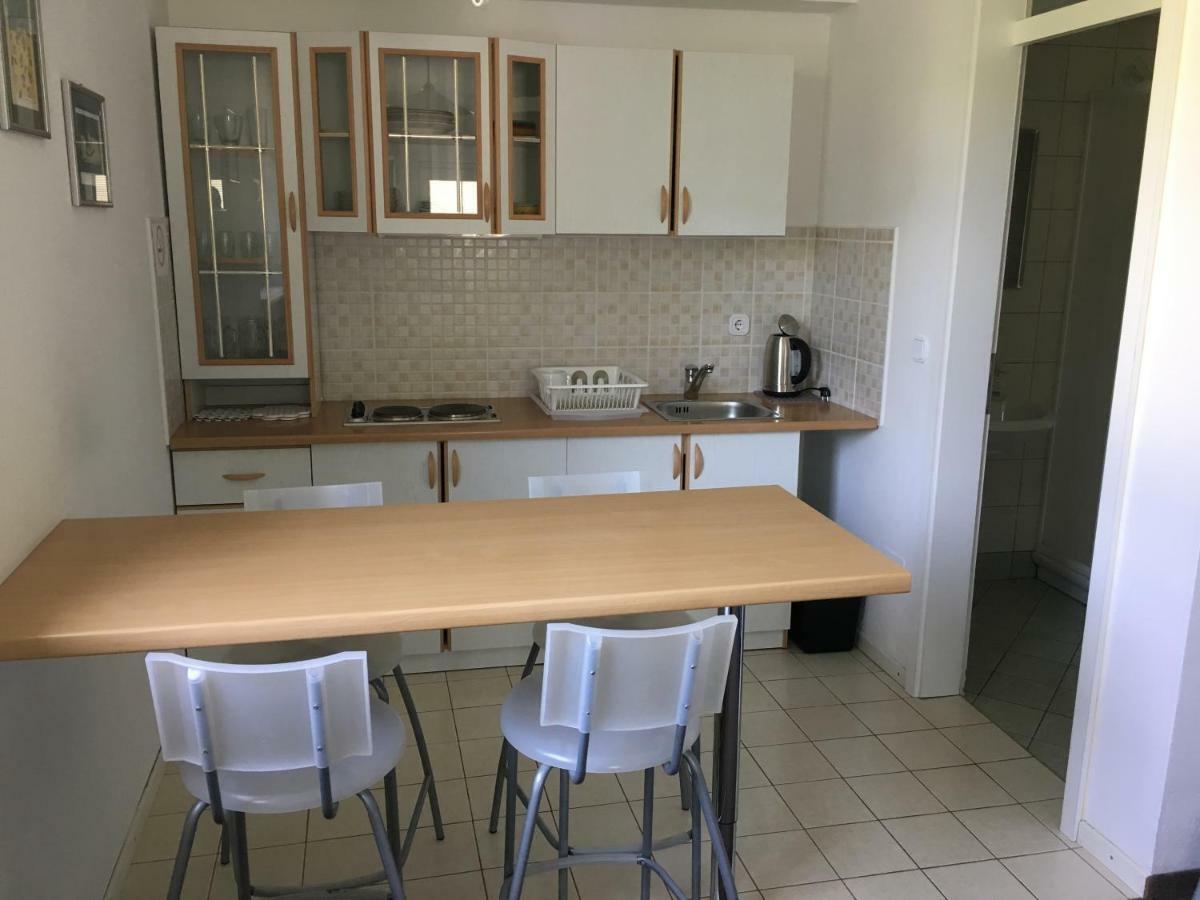 Studio Apartment Ta5Ek جيسينيس المظهر الخارجي الصورة
